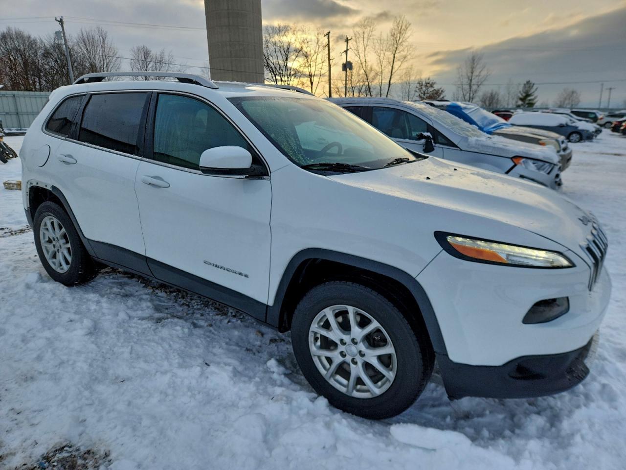 2017 Jeep Cherokee Latitude - Фото 4