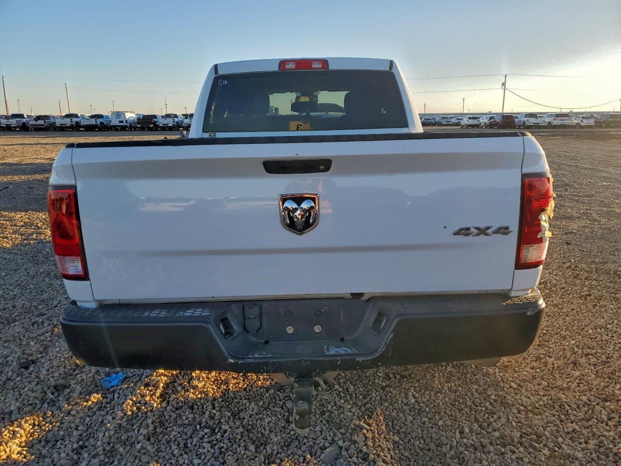 2020 Ram 1500 Classic Tradesman - Фото 6