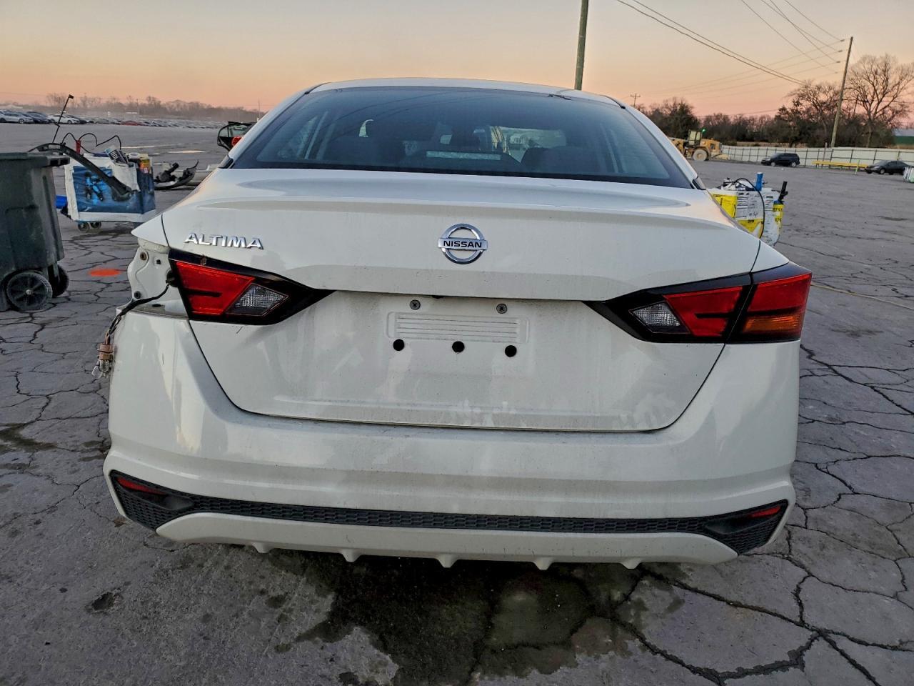 2022 Nissan Altima S - Фото 6