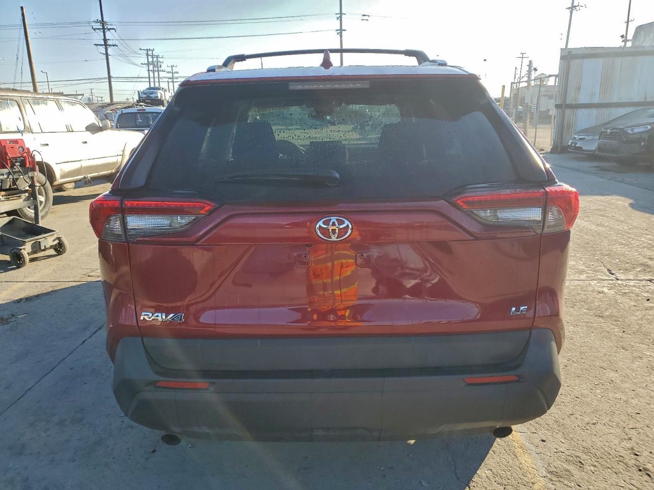 2020 Toyota Rav4 Le - Image 6