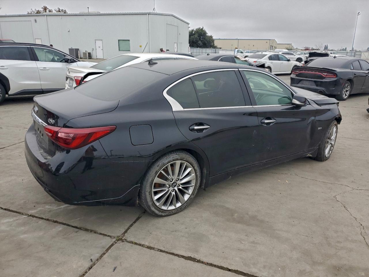 2018 Infiniti Q50 Pure - Фото 3