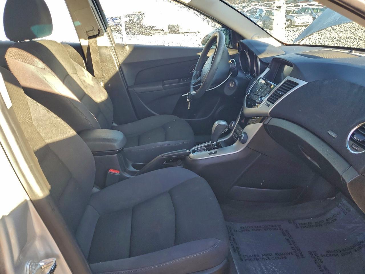 2016 Chevrolet Cruz - Фото 7