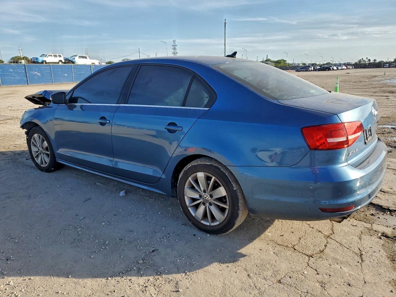 2015 Volkswagen Jetta Se - Фото 2