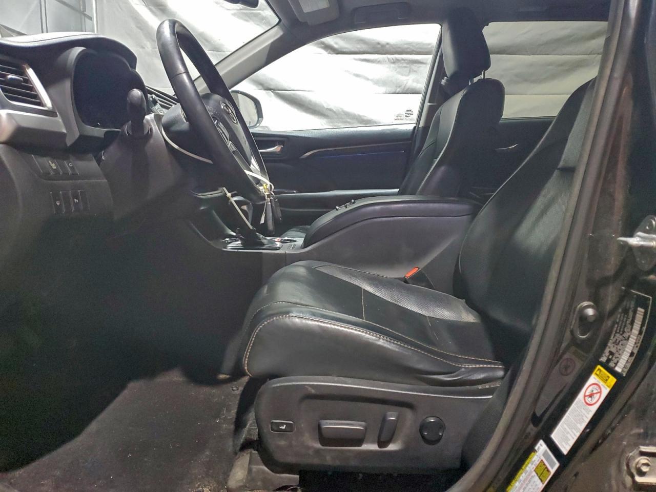 2016 Toyota Highlander Hybrid Limited - Image 7