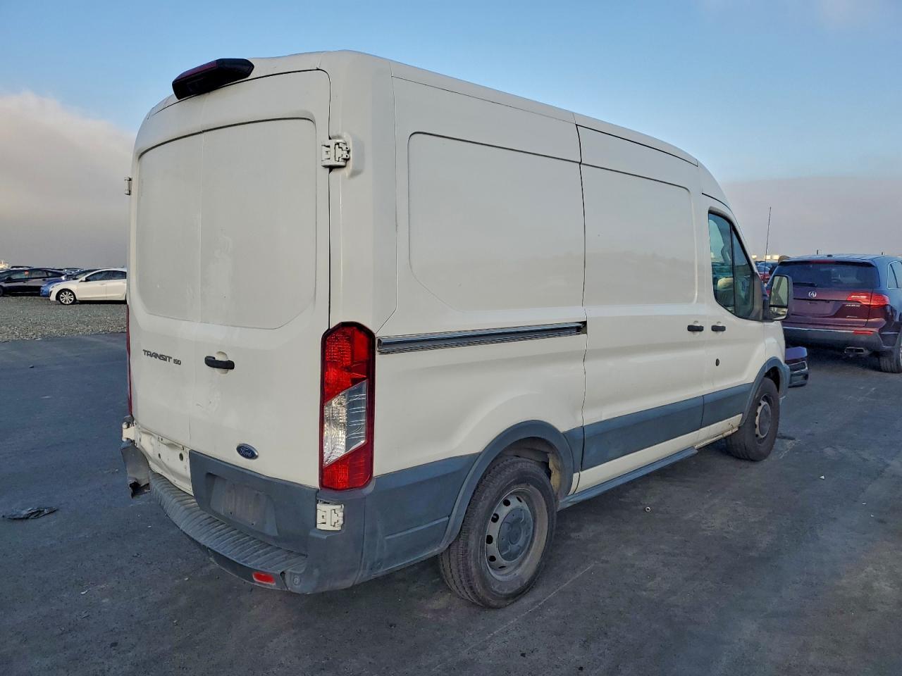 2018 Ford Transit T-150 Cargo- R & D- Pri Fleet - Фото 3