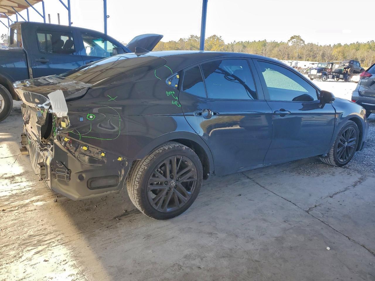 2025 Toyota Camry Xse - Image 3