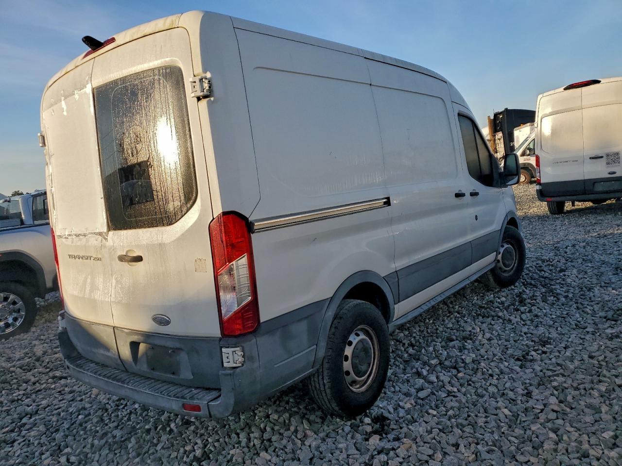 2015 Ford Transit T-250 - Image 3