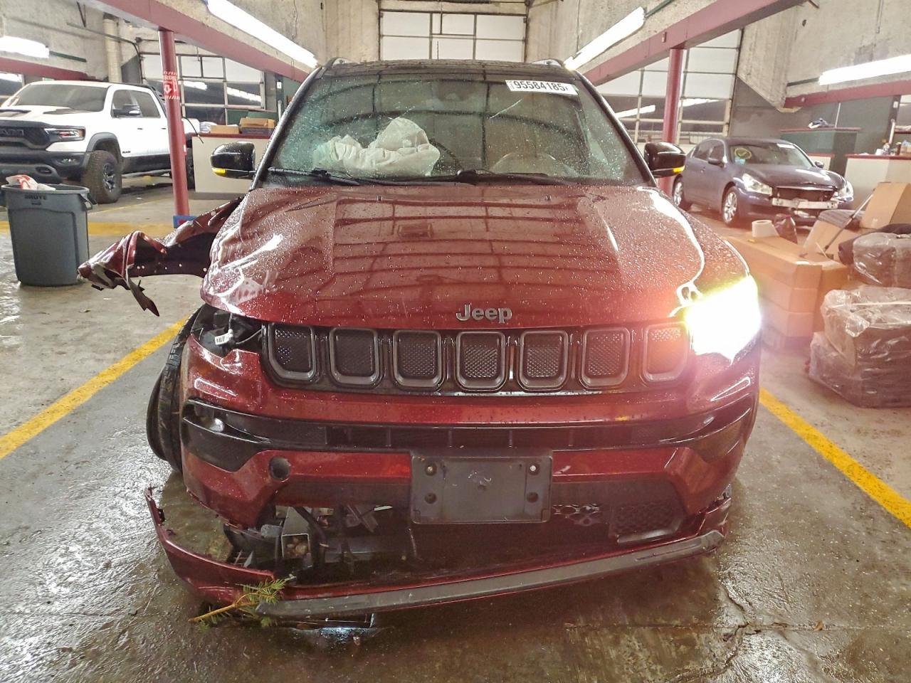 2022 Jeep Compass Limited - Image 5