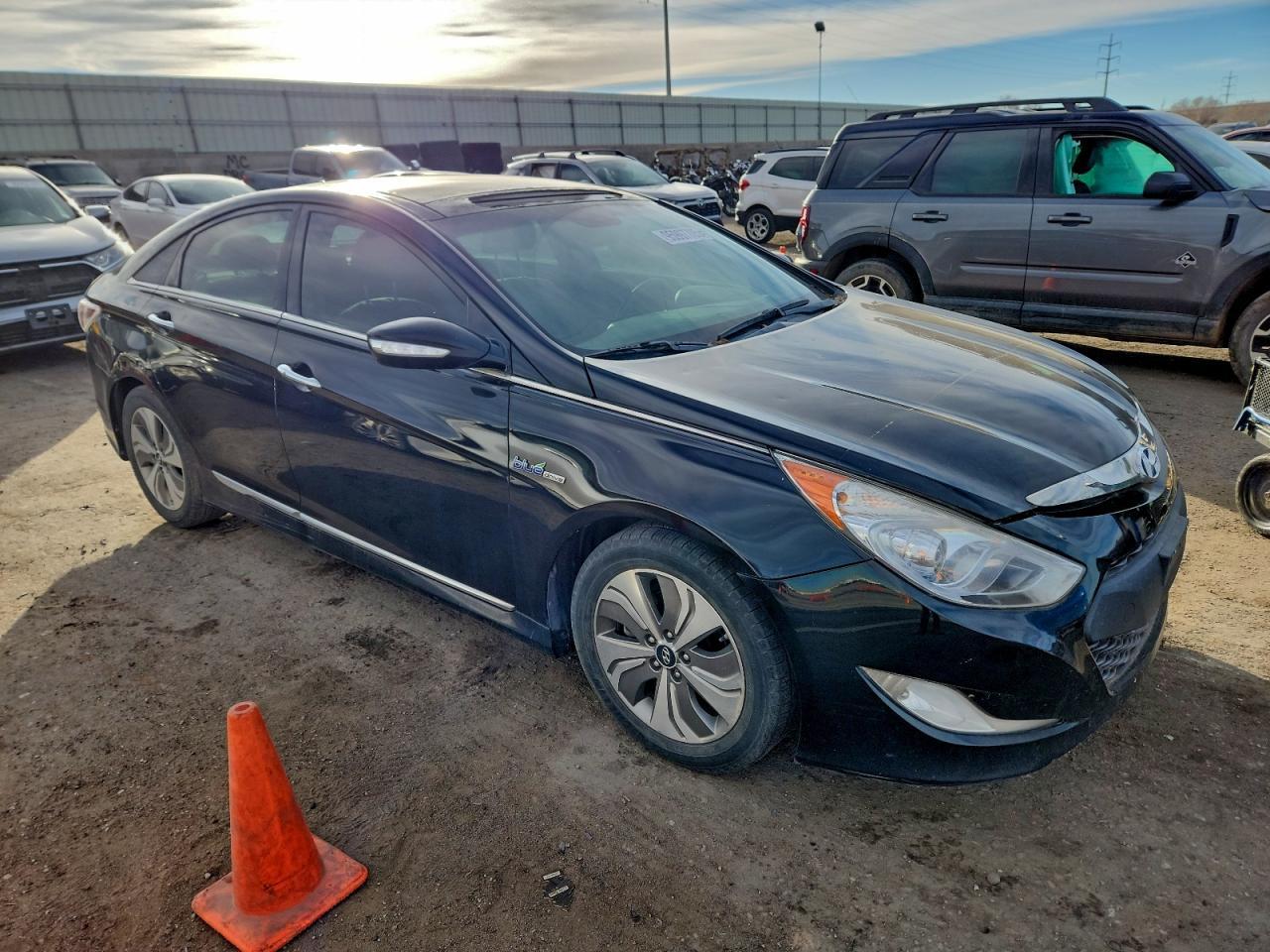2014 Hyundai Sonata Hybrid - Image 4