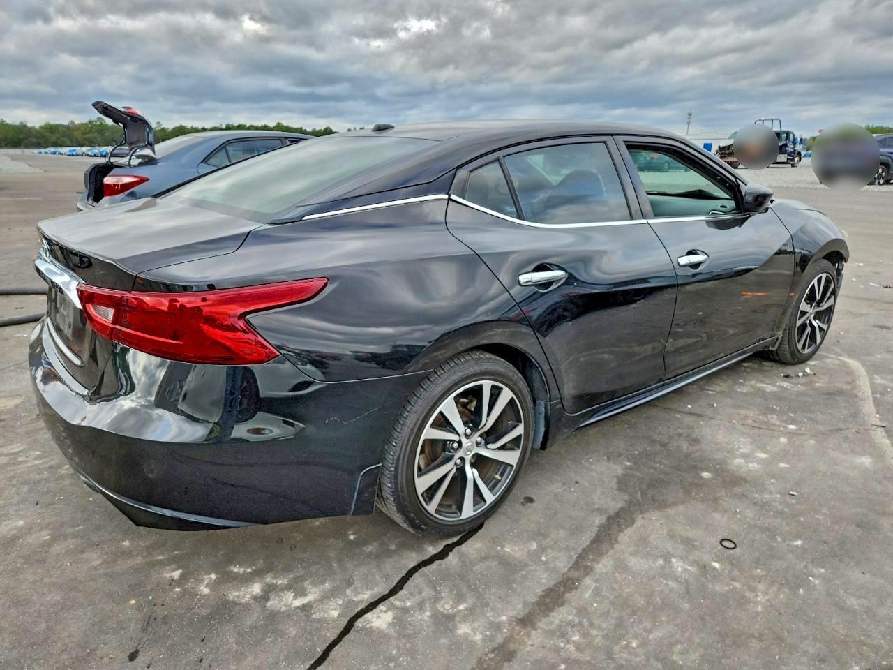 2017 Nissan Maxima 3.5S - Image 3