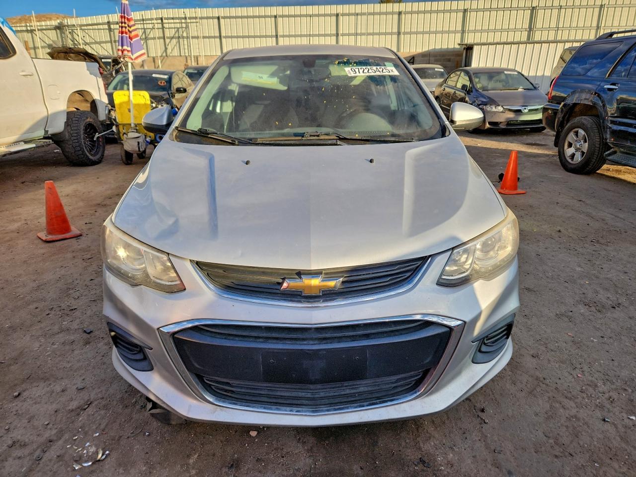 2017 Chevrolet Sonic Lt - Image 5