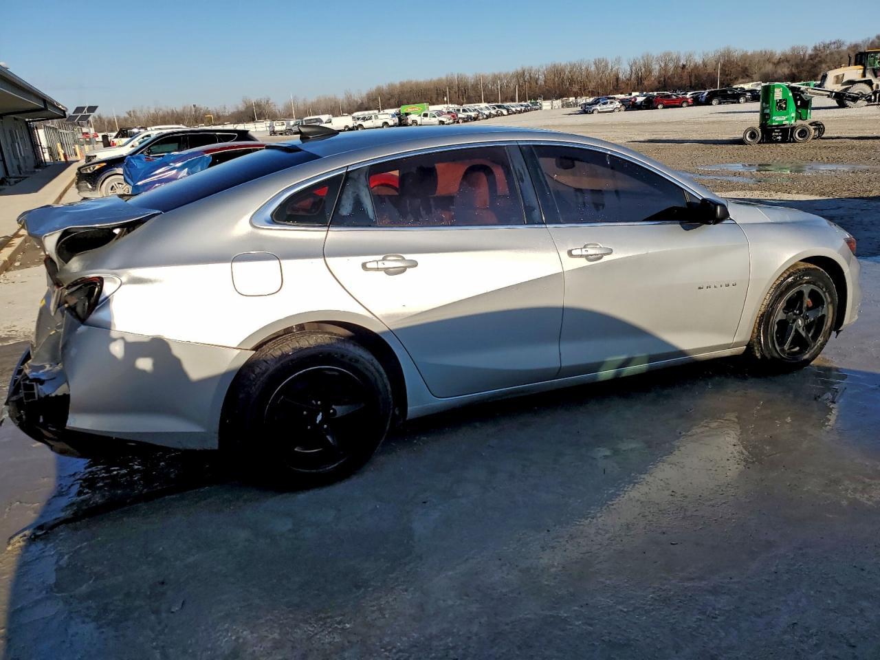 2016 Chevrolet Malibu Ls - Фото 3