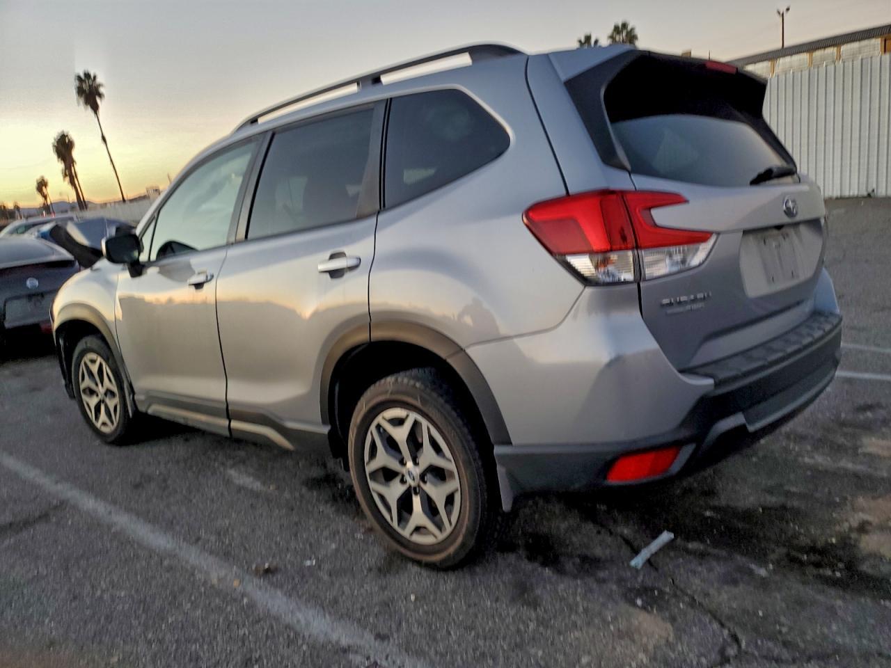 2021 Subaru Forester Premium - Image 2