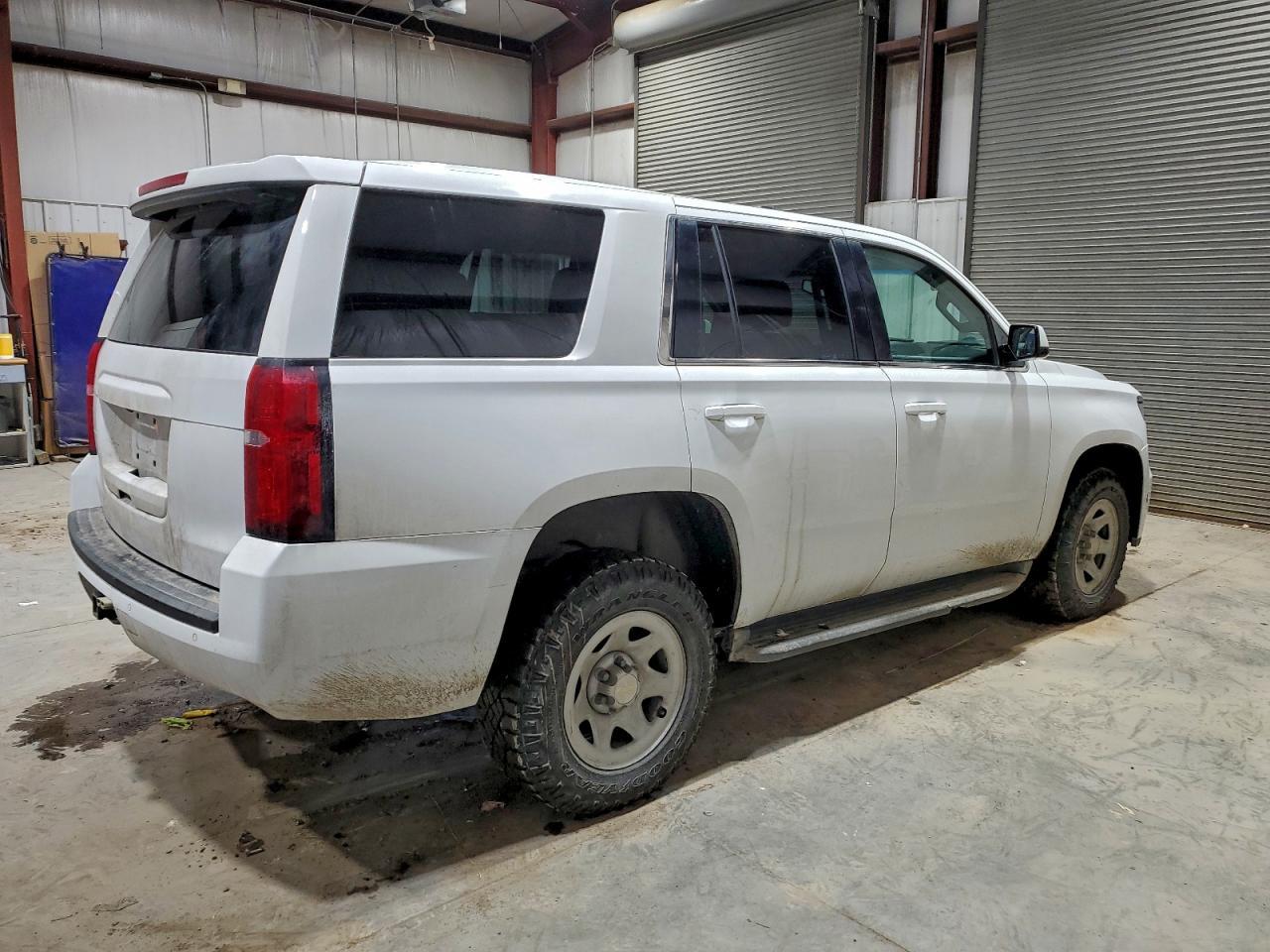 2016 Chevrolet Tahoe Special - Фото 3