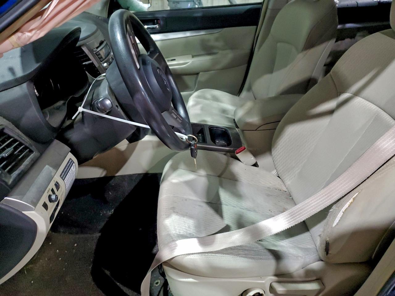 2011 Subaru Outback 2.5I - Фото 7