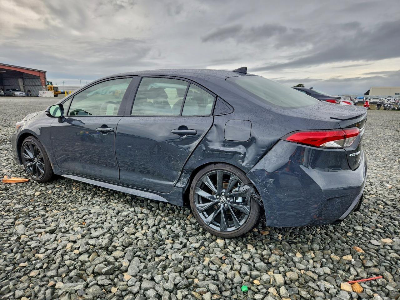 2026 Toyota Corolla Se - Image 2