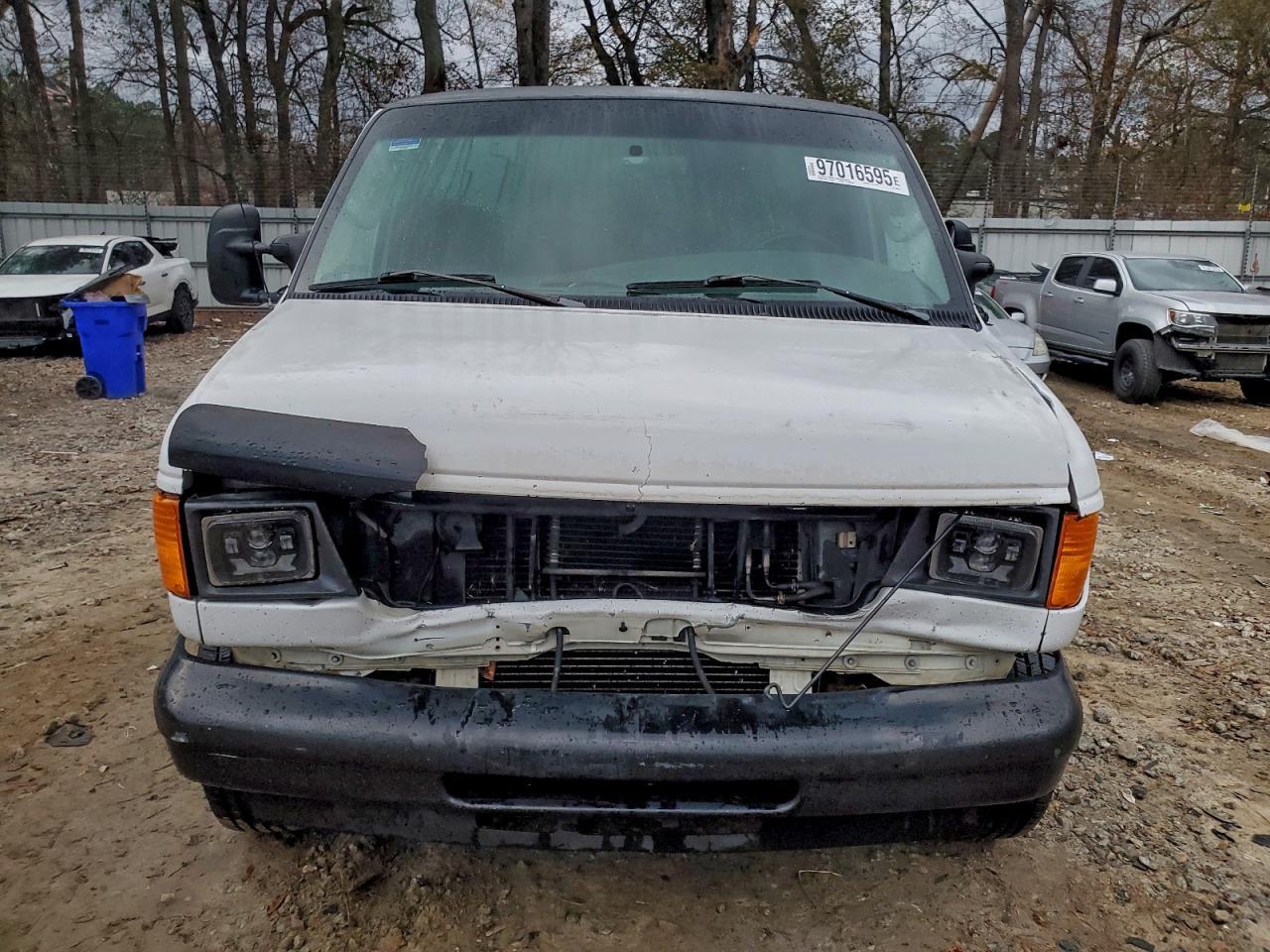 2006 Ford E150 Utility / Service Van - Image 5