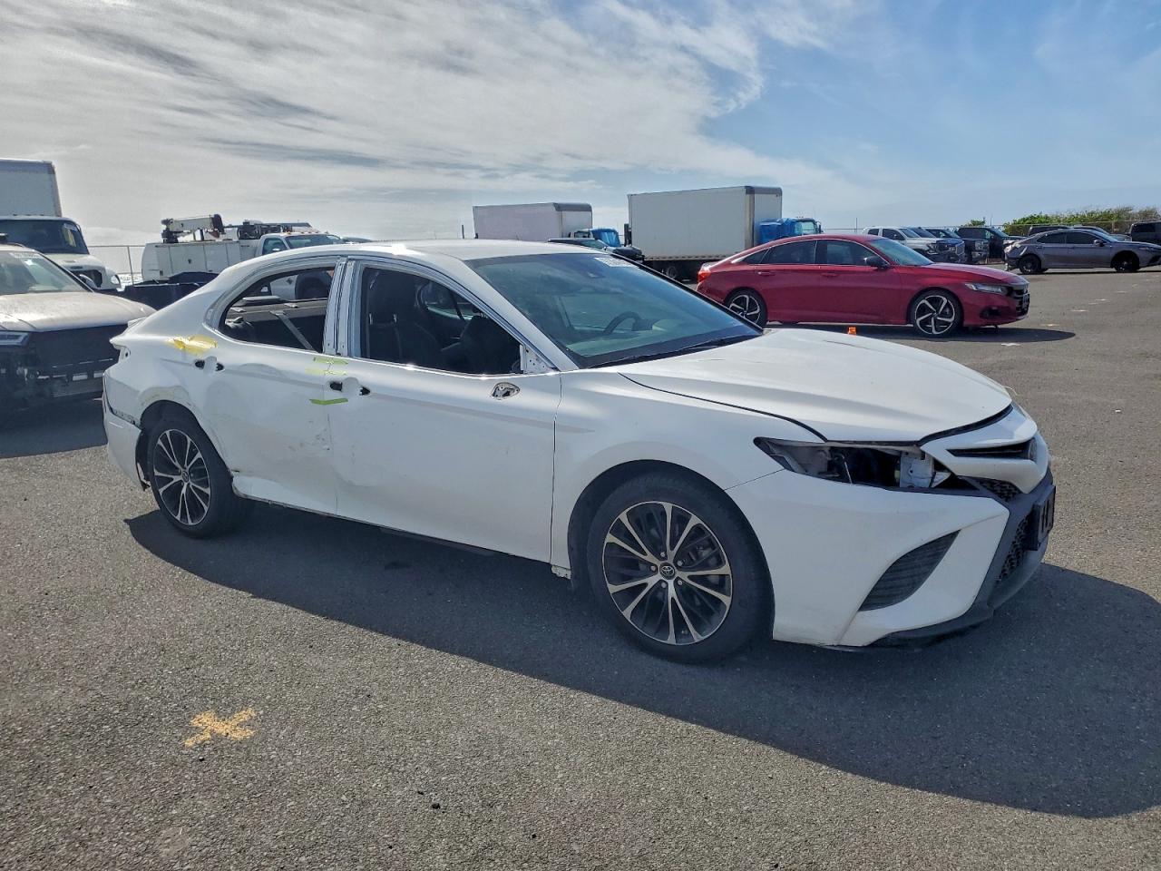2019 Toyota Camry L - Фото 4