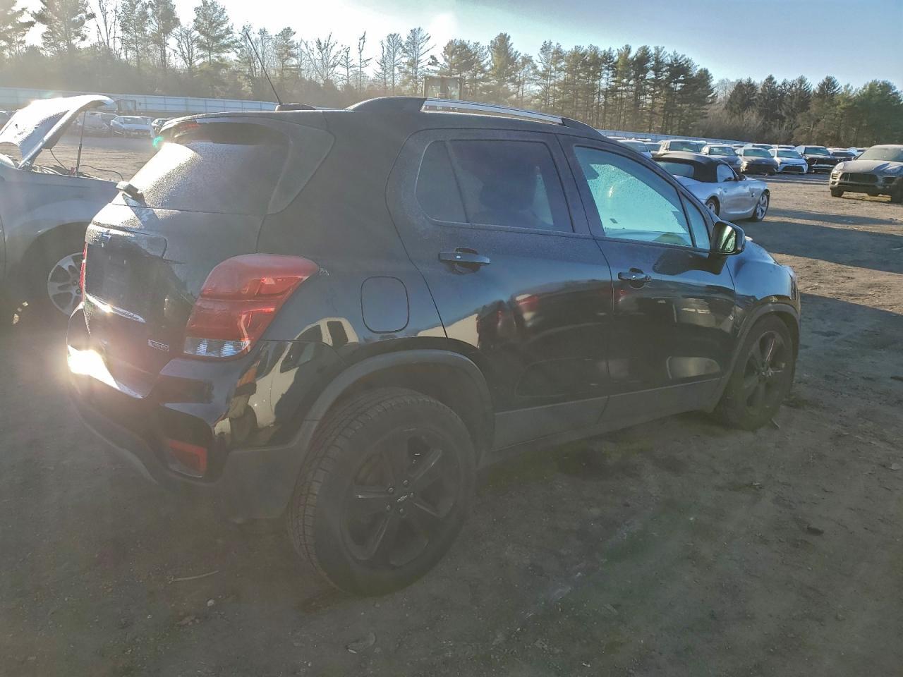 2017 Chevrolet Trax Premier - Image 3