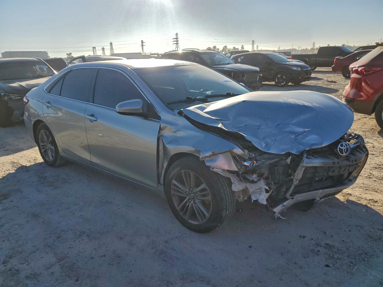 2016 Toyota Camry Le - Image 4