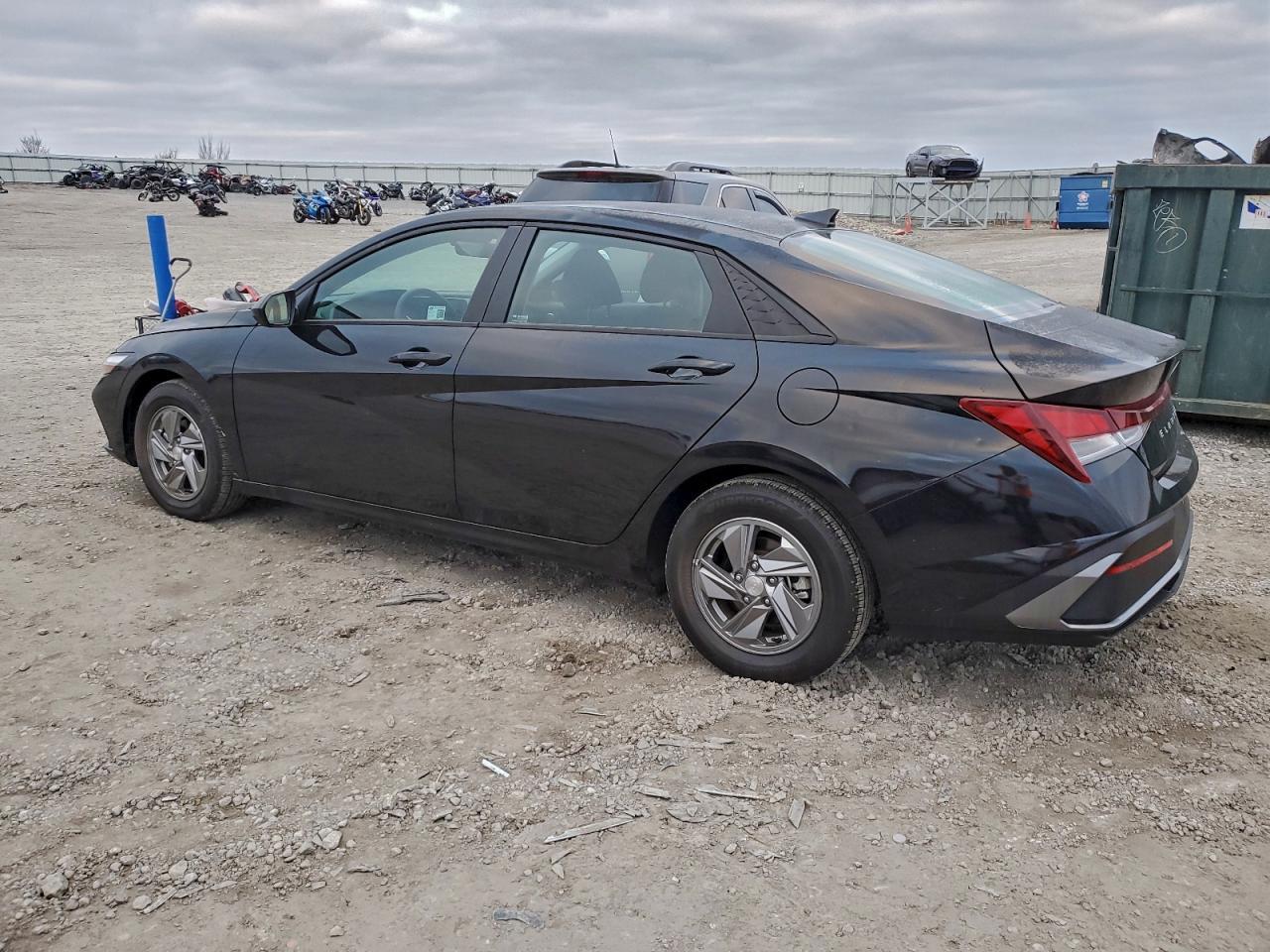 2024 Hyundai Elantra Se - Фото 2
