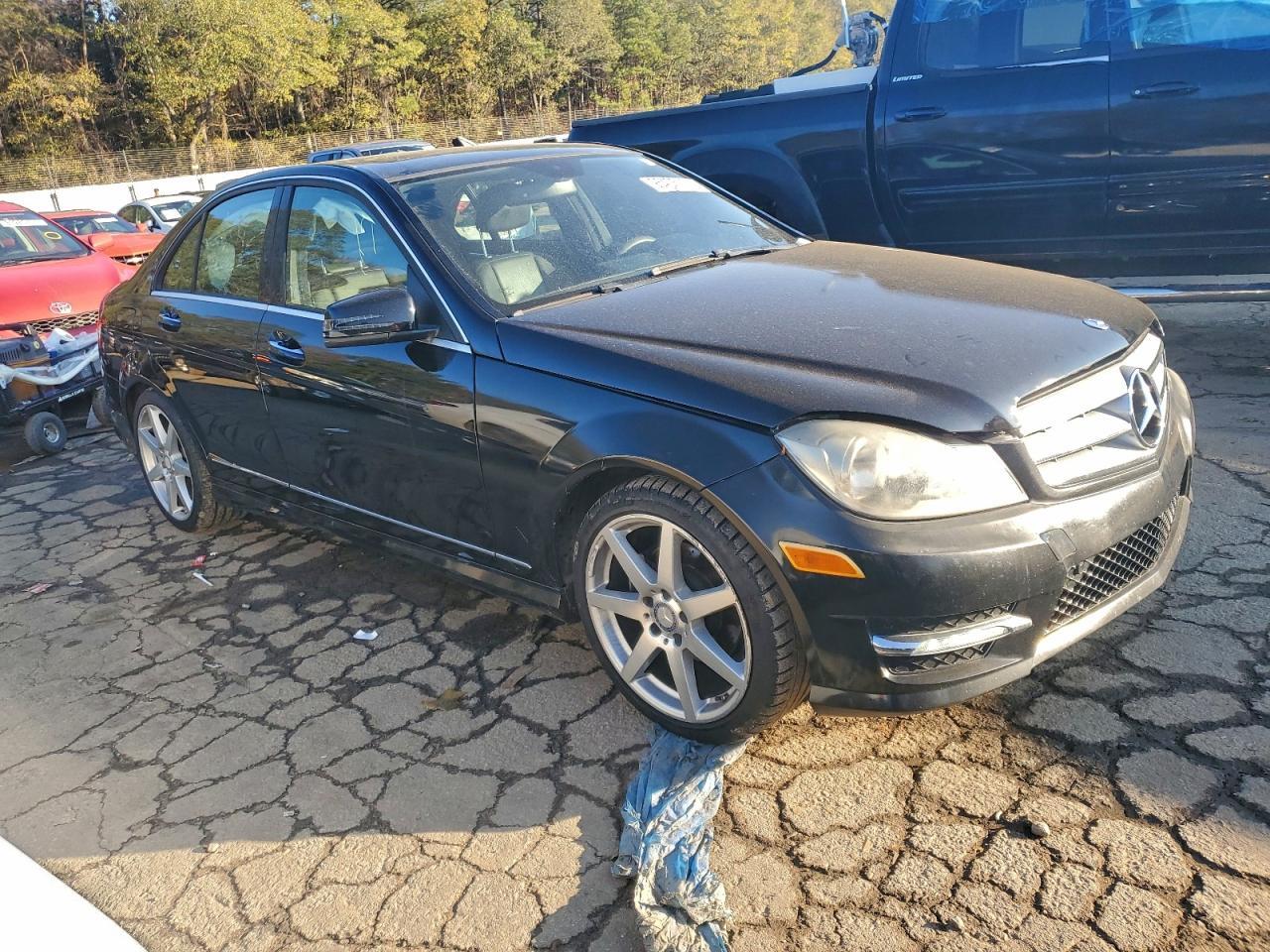 2014 Mercedes-Benz C 250 - Image 4