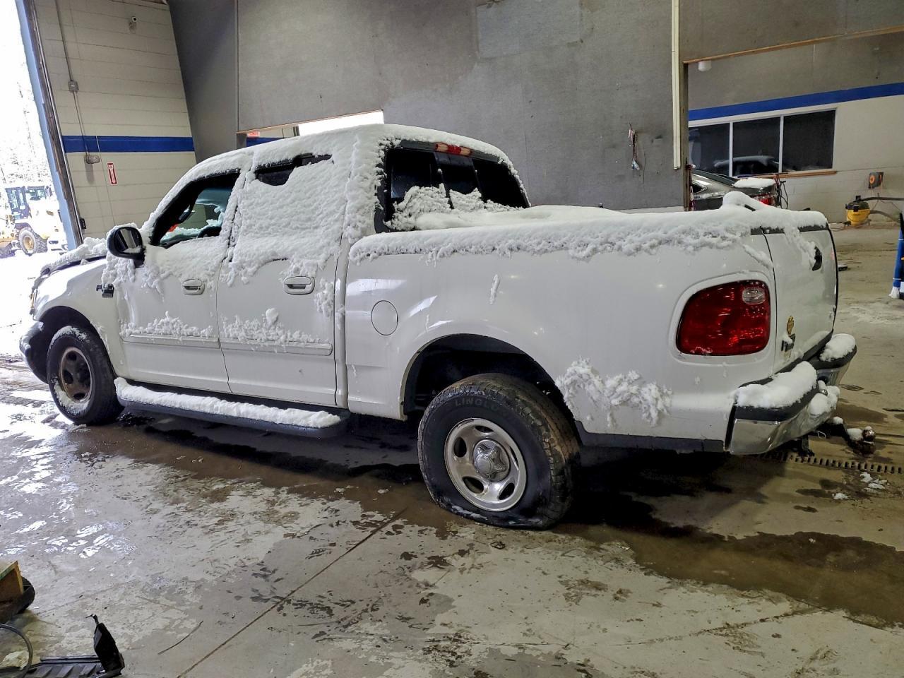 2001 Ford F150 Supercrew - Фото 2