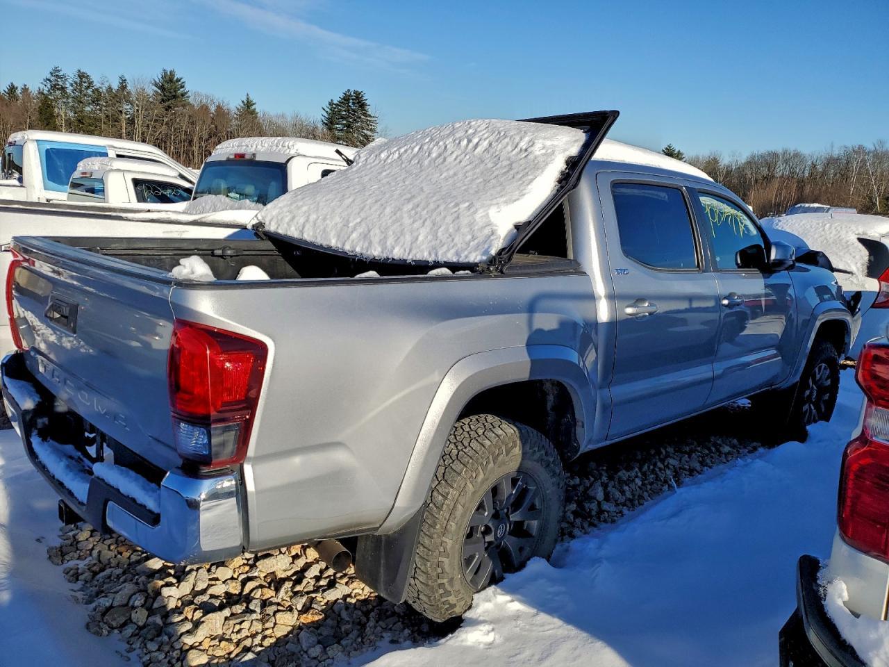 2021 Toyota Tacoma Double Cab - Фото 3