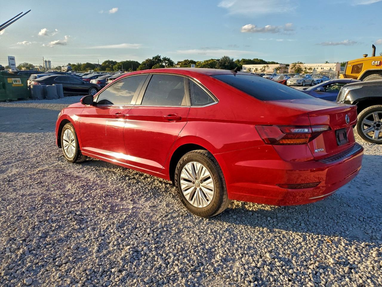 2019 Volkswagen Jetta S - Фото 2