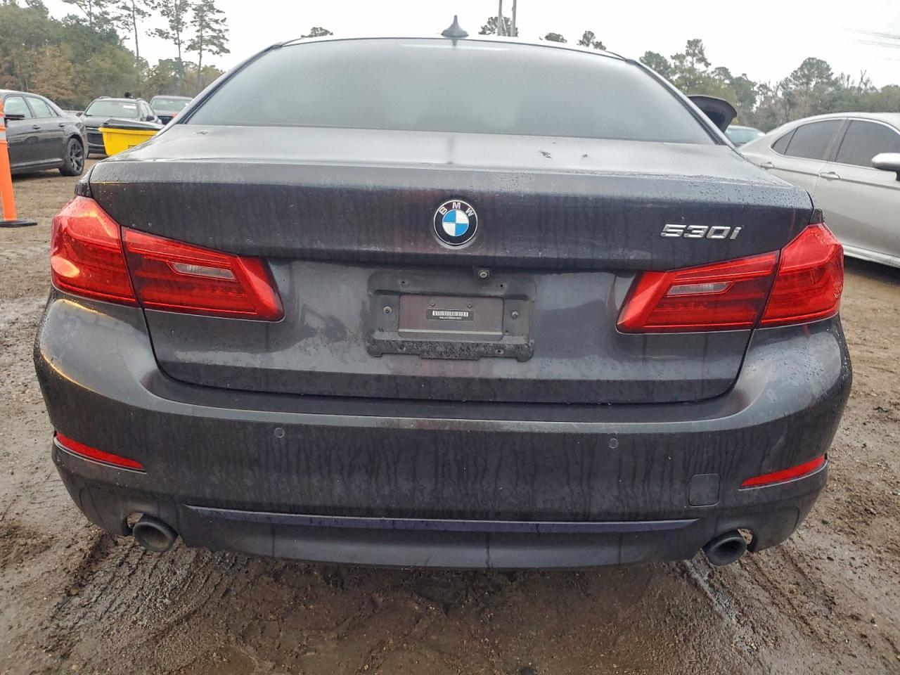 2019 BMW 530 I - Фото 6