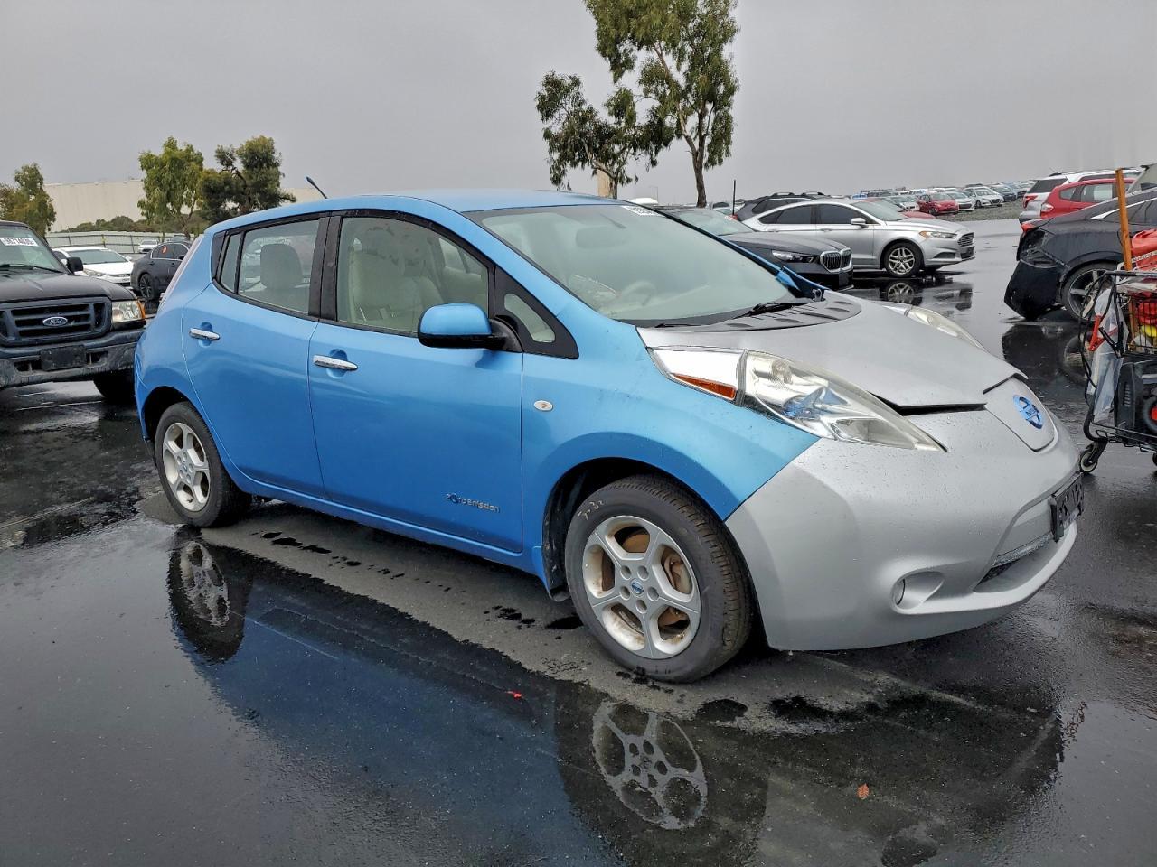 2012 Nissan Leaf Sv - Image 4