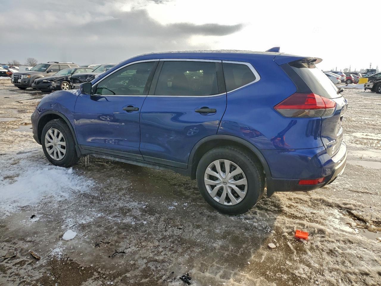 2018 Nissan Rogue S - Image 2