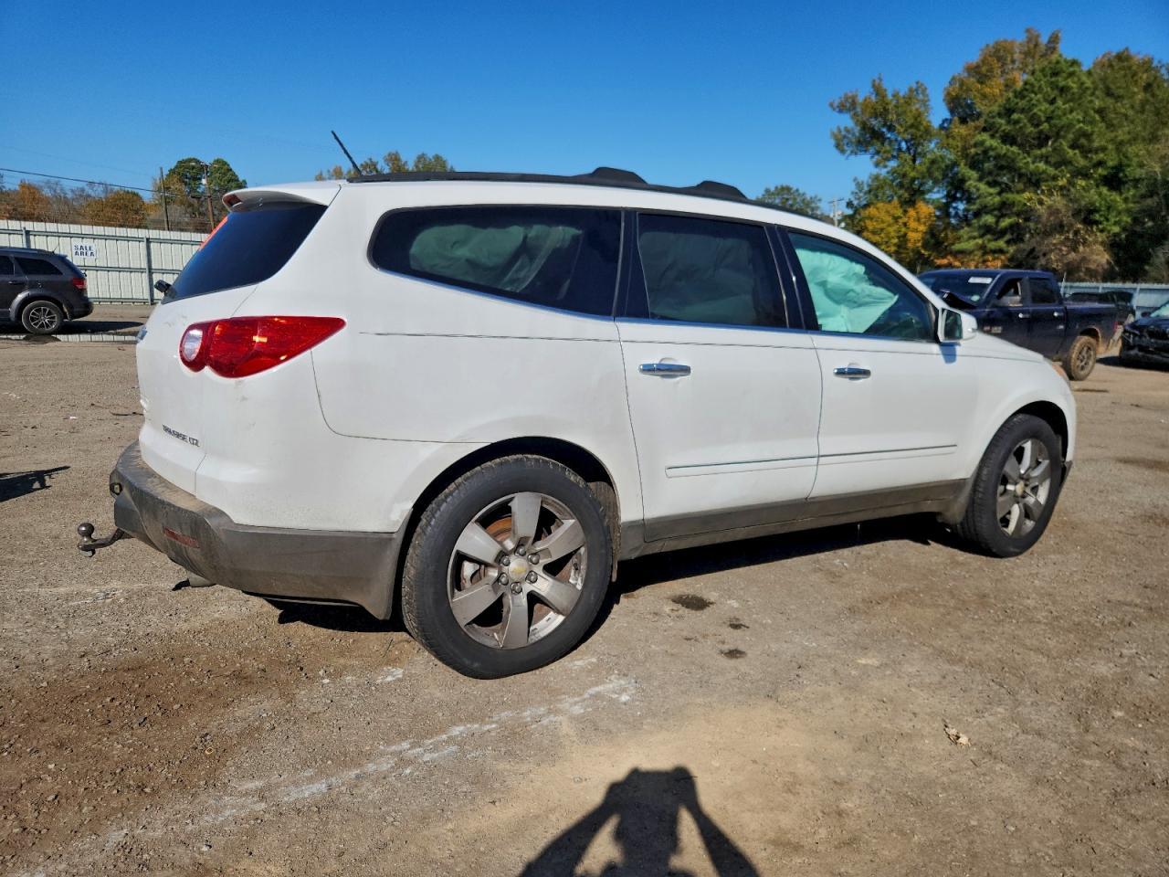 2010 Chevrolet Traverse Ltz - Фото 3
