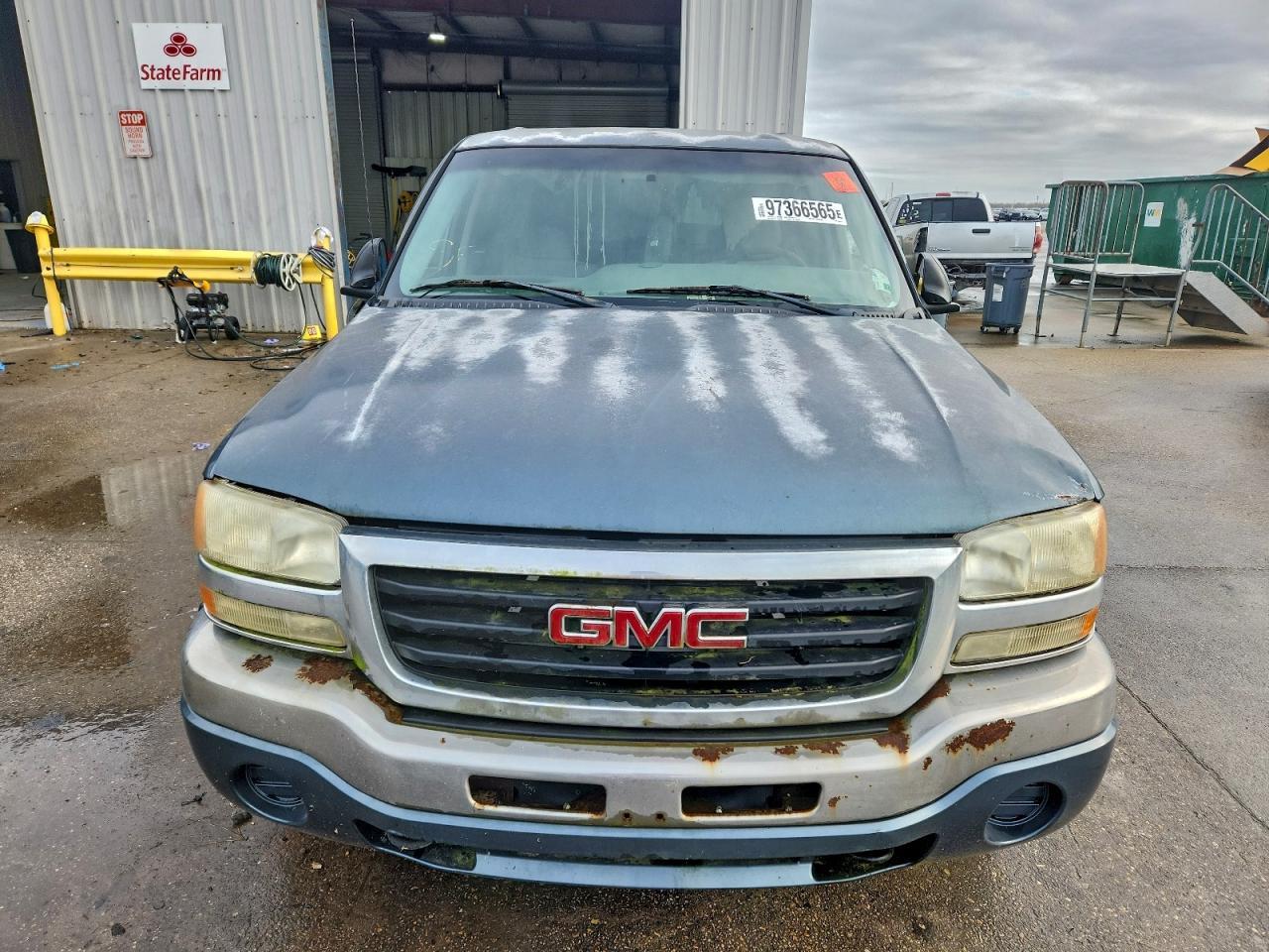 2006 GMC New Sierra C1500 - Image 5