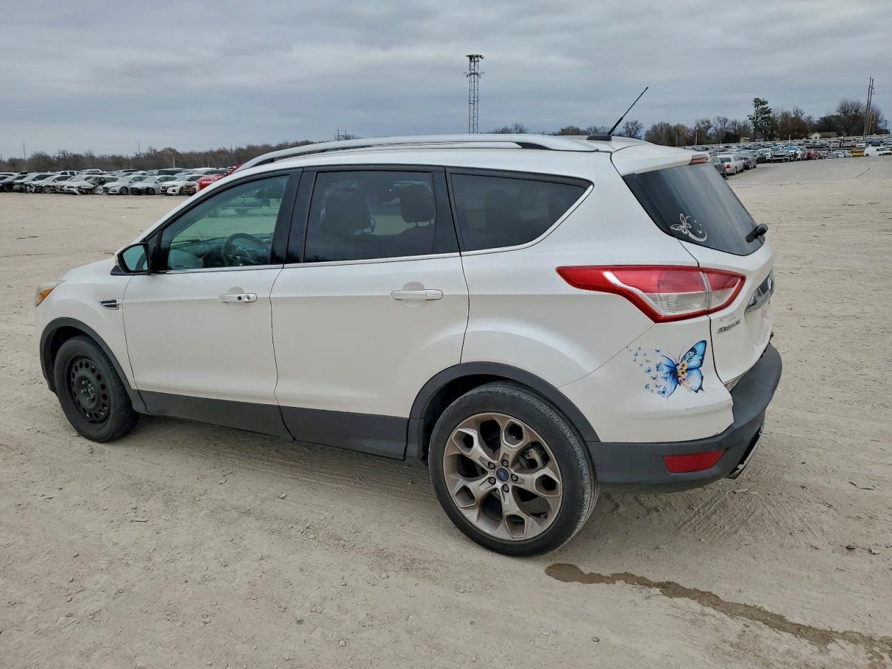 2015 Ford Escape Titanium - Image 2