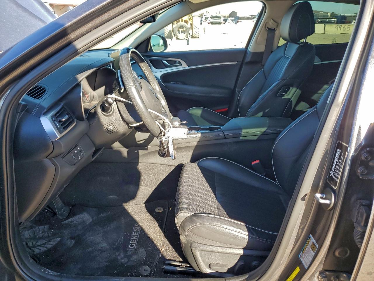 2020 Genesis G70 Elite - Фото 7