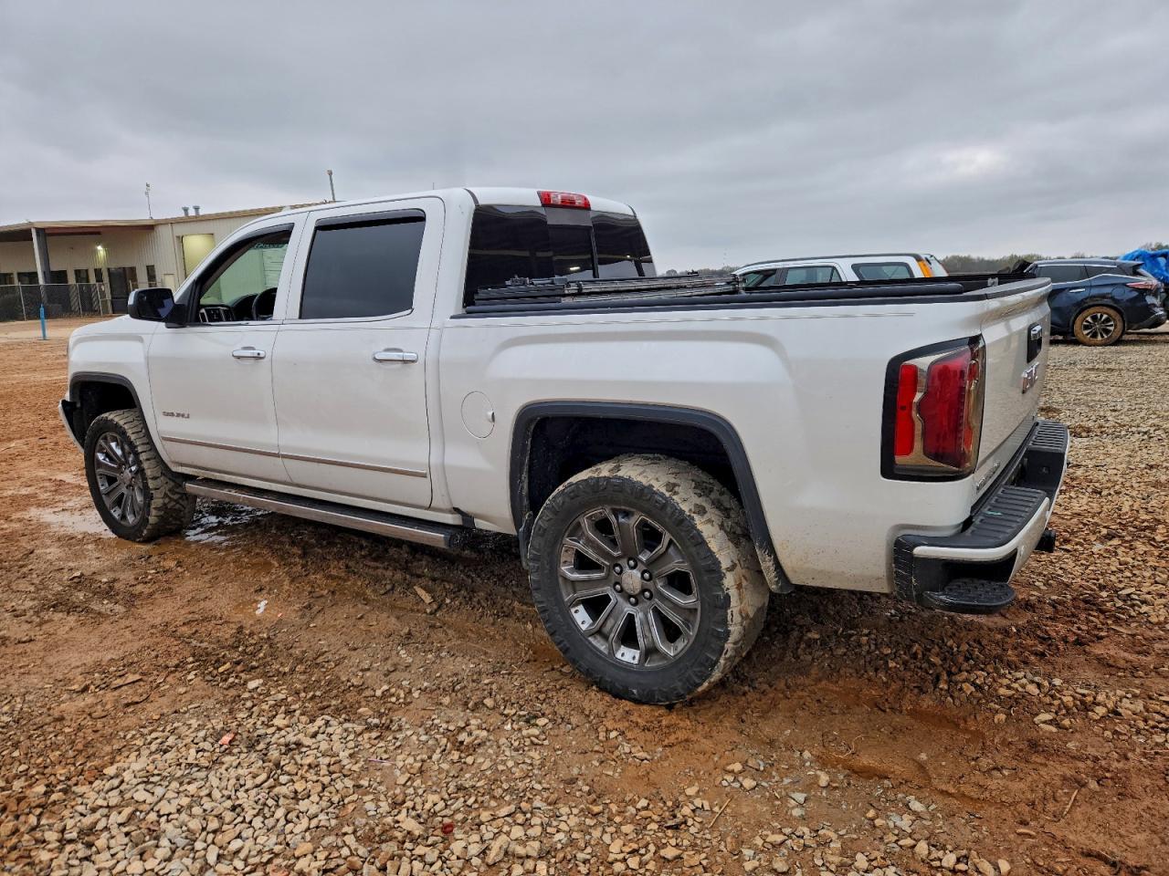 2017 GMC Sierra K1500 Denali - Image 2