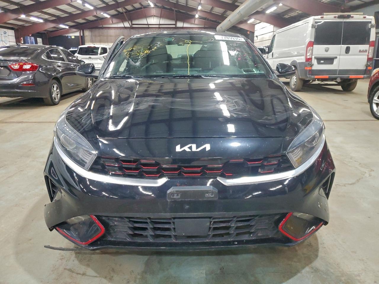 2022 Kia Forte Gt Line - Фото 5