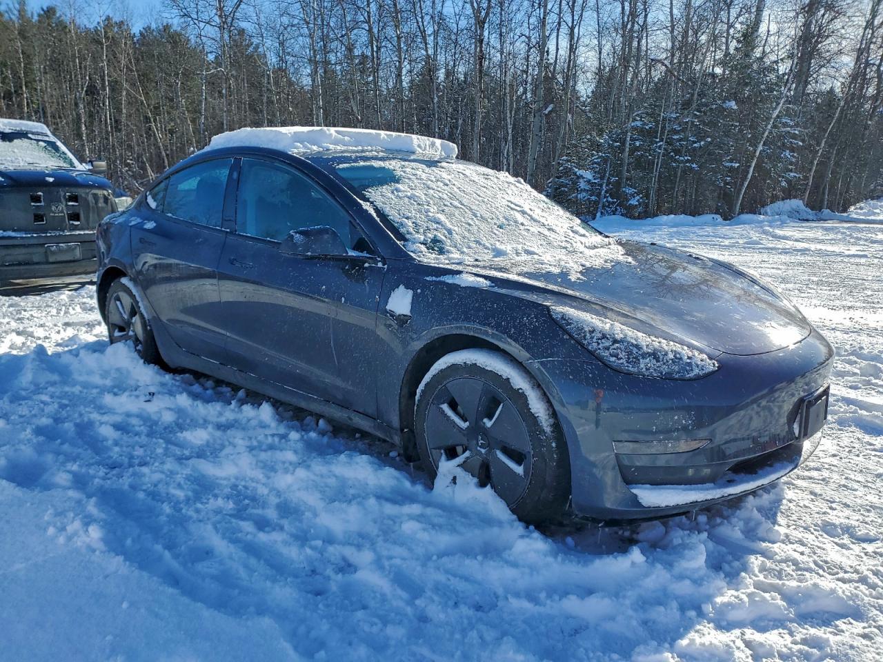 2023 Tesla Model 3 - Image 4