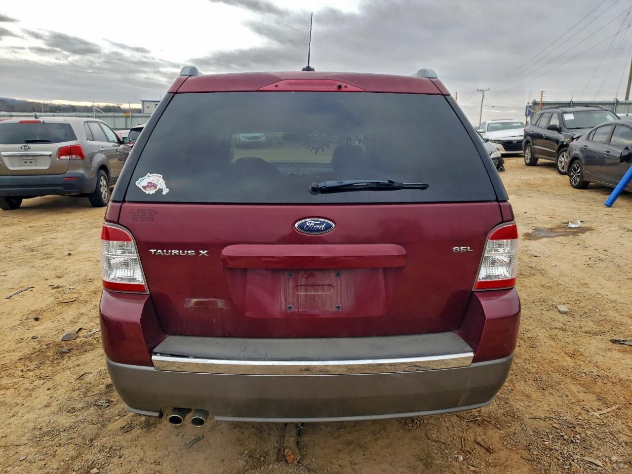 2008 Ford Taurus X Sel - Image 6