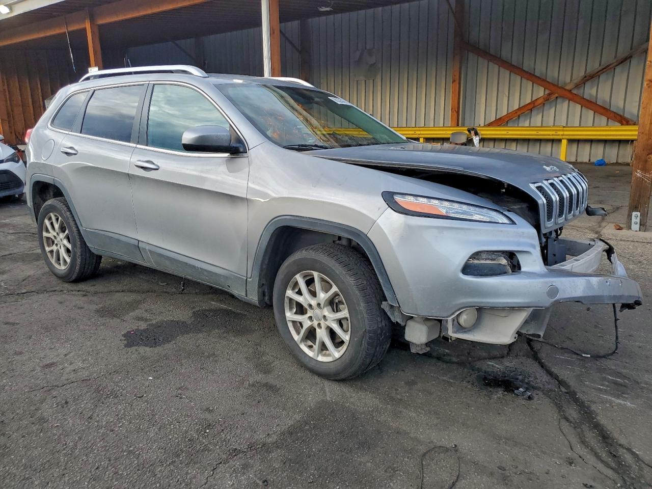 2015 Jeep Cherokee Latitude - Image 4