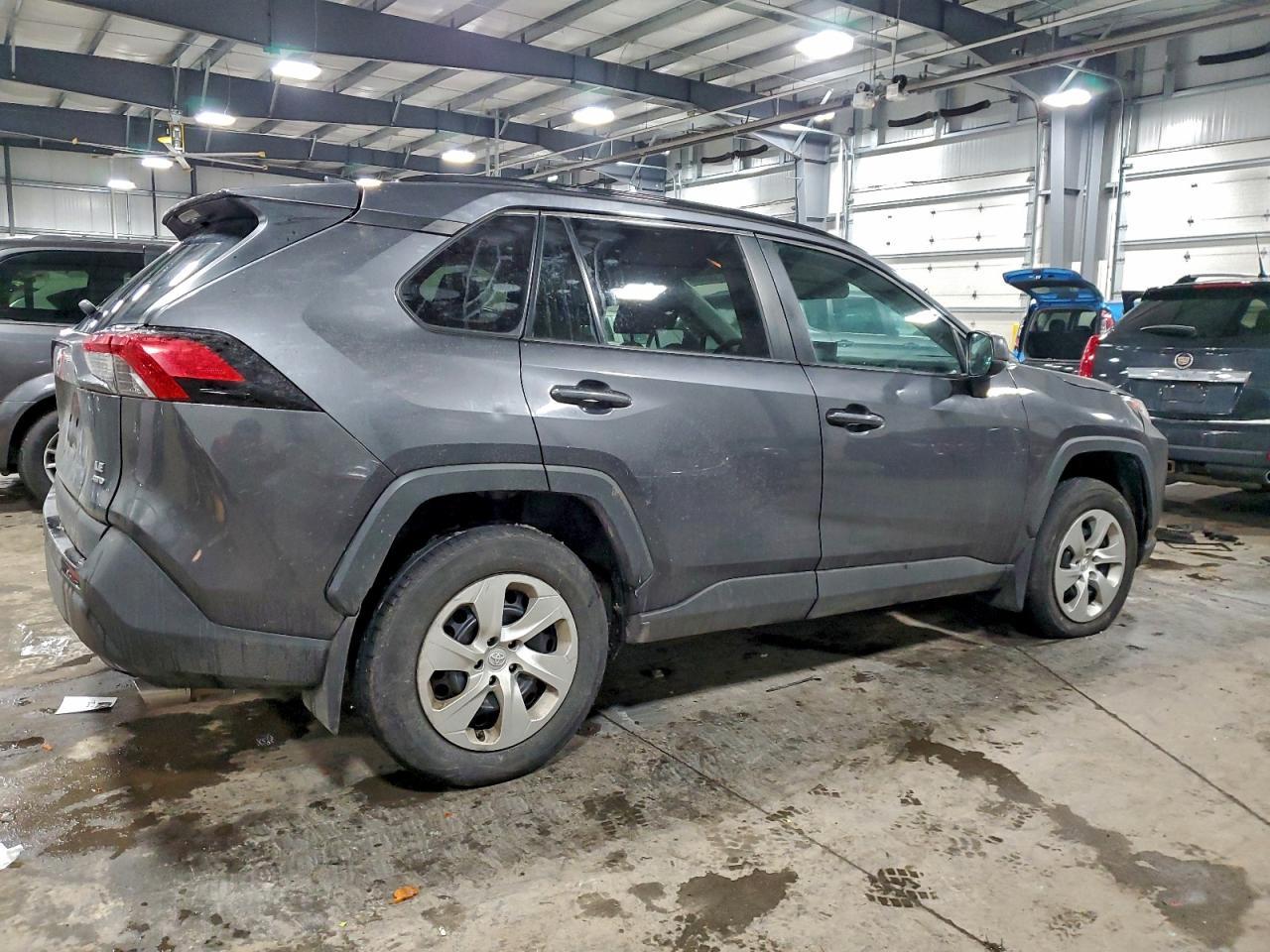 2019 Toyota Rav4 Le - Image 3