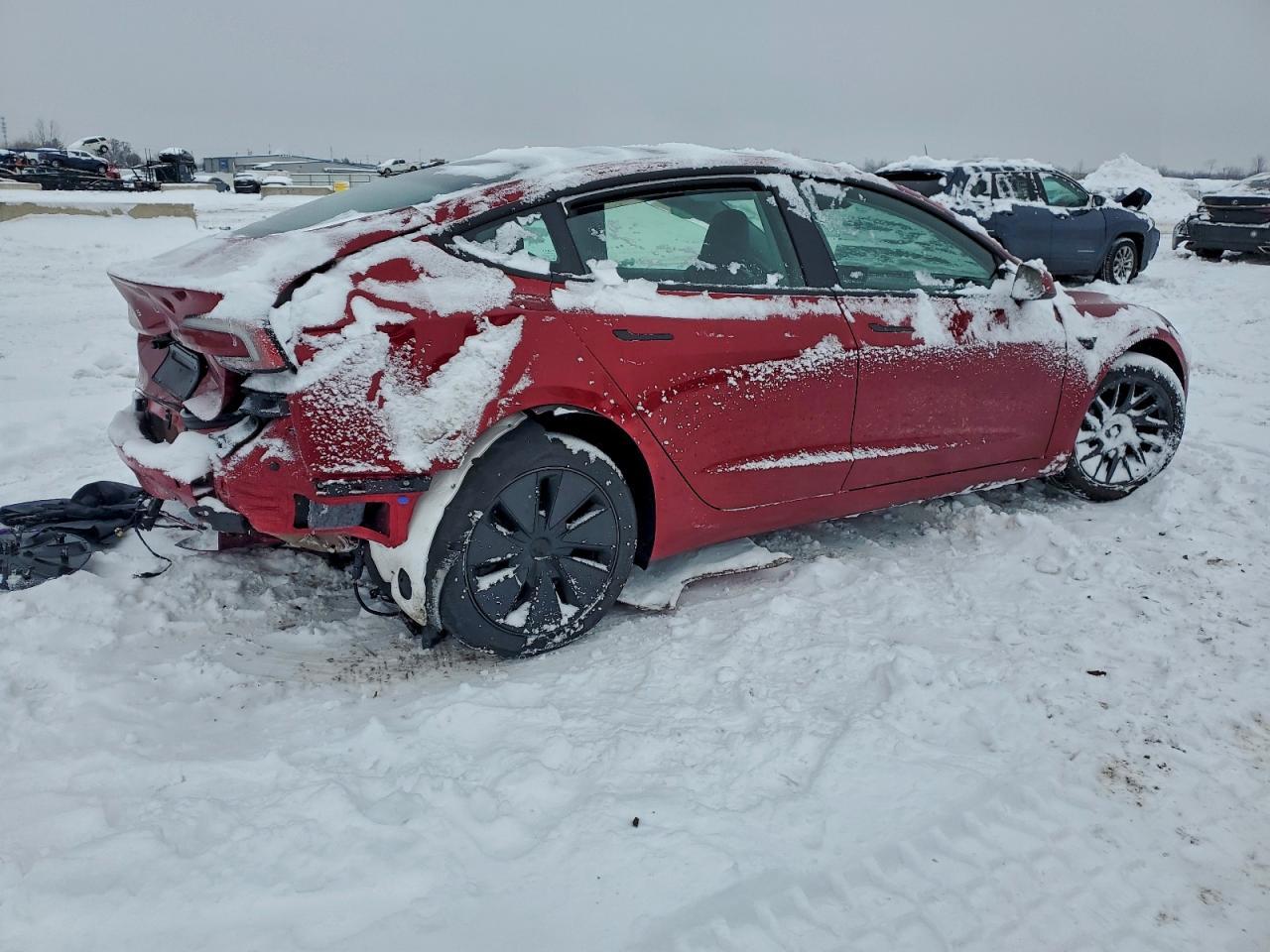 2025 Tesla Model 3 - Фото 3