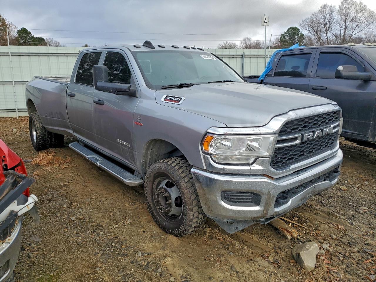 2021 Ram 3500 Tradesman - Фото 4