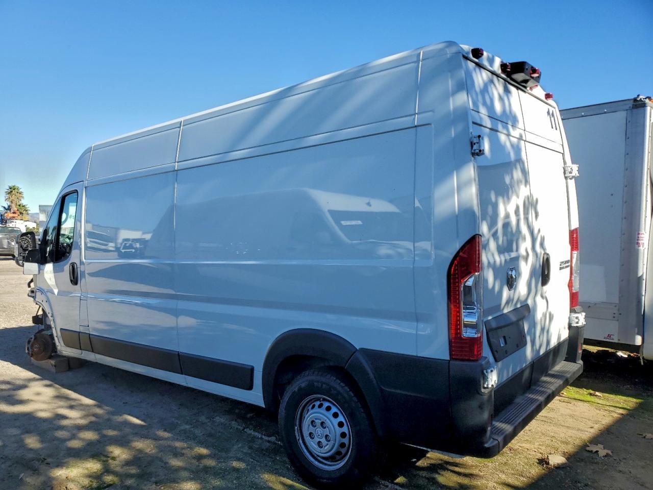 2025 Ram Promaster 2500 Delivery Van - Фото 2