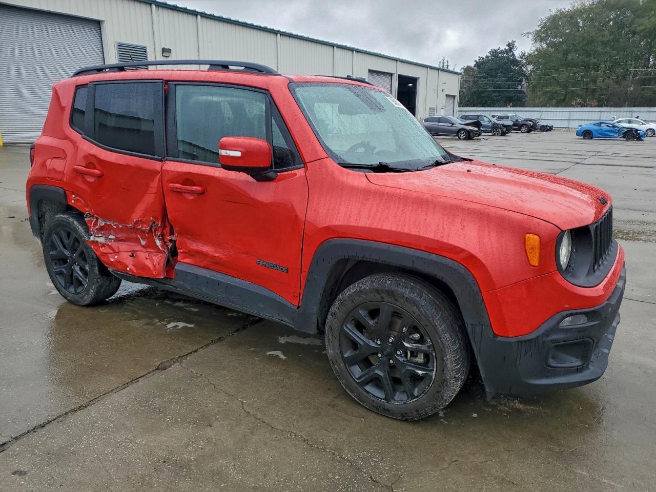 2017 Jeep Renegade Latitude - Image 4