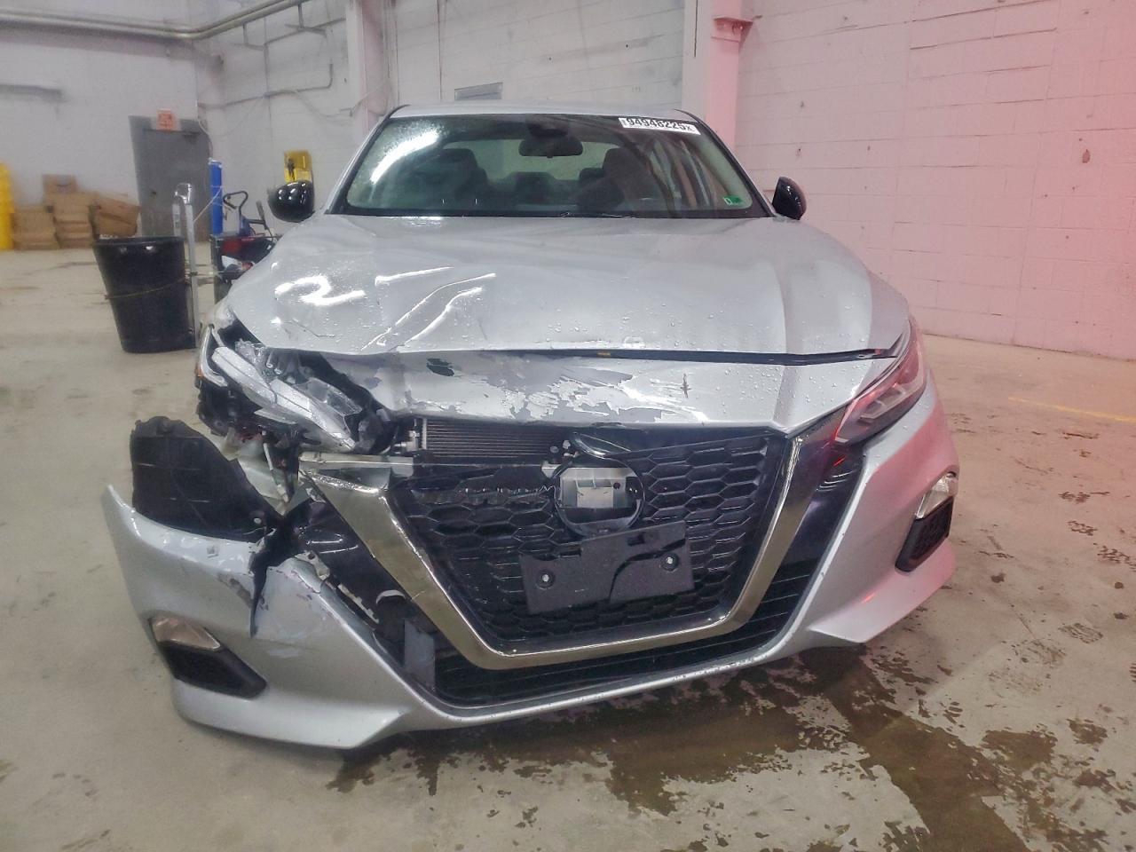 2021 Nissan Altima Sr - Image 5