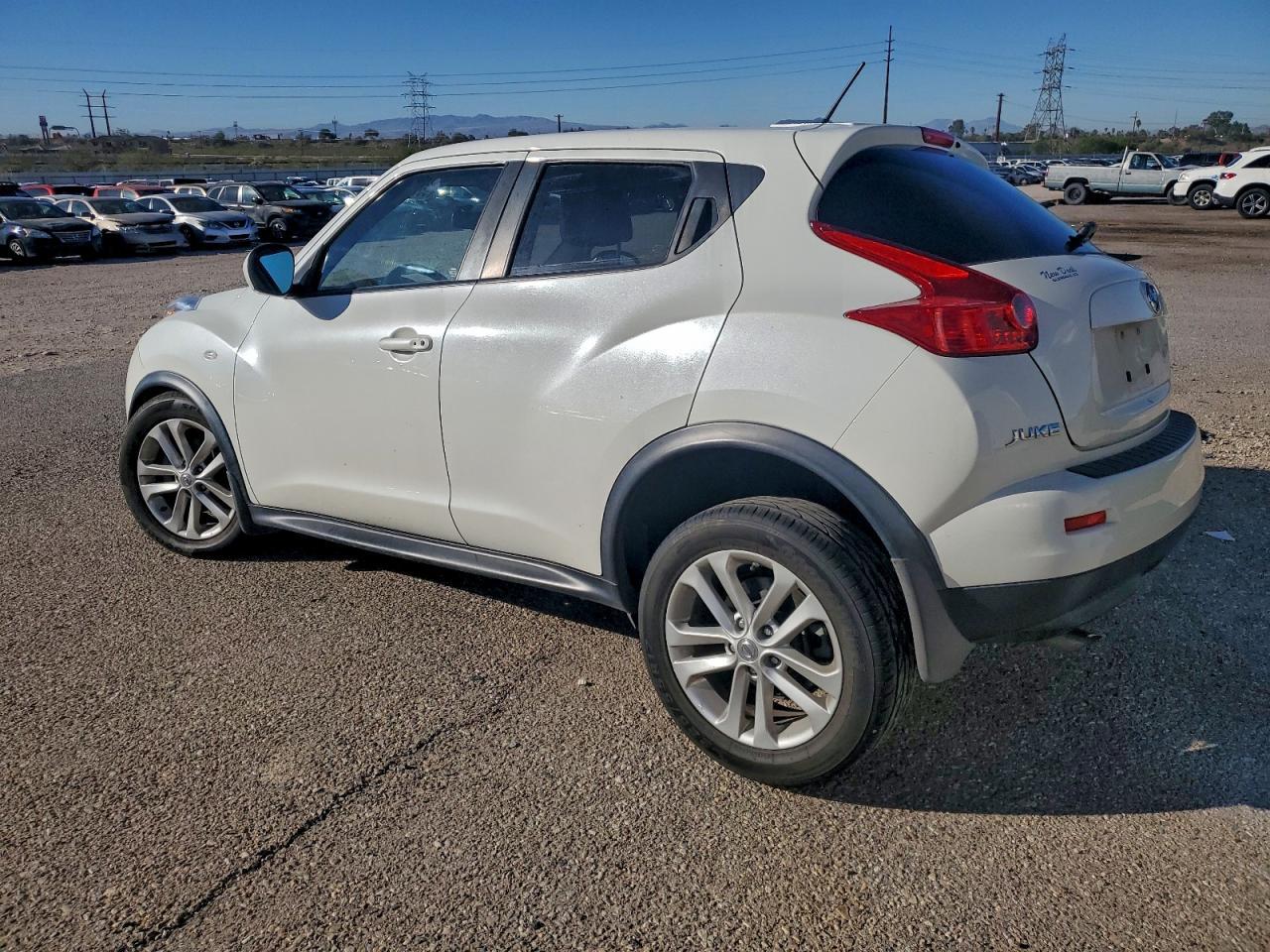 2013 Nissan Juke - Фото 2