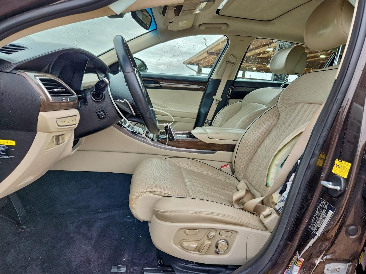 2017 Genesis G90 Premium - Image 7
