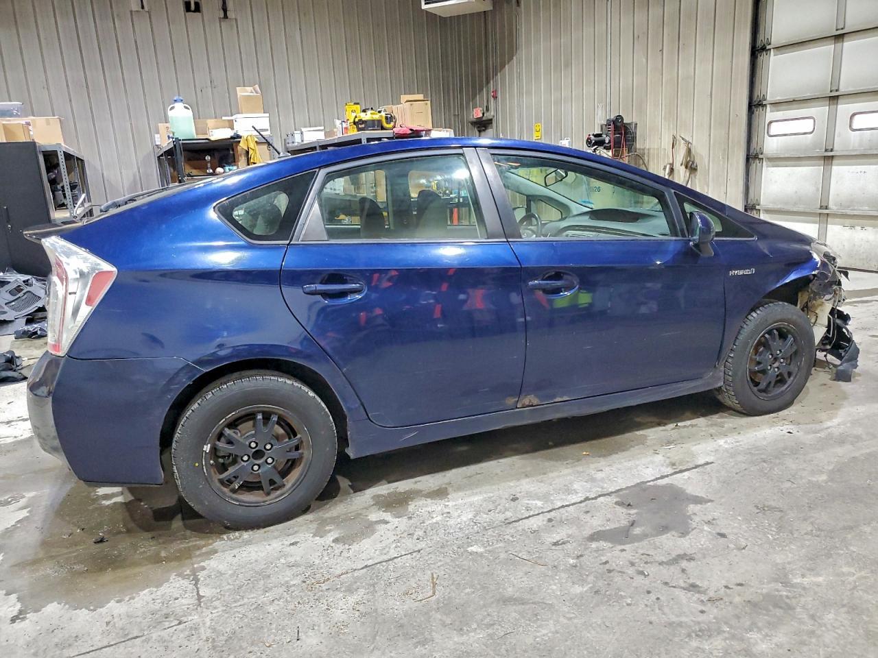2012 Toyota Prius Two - Image 3